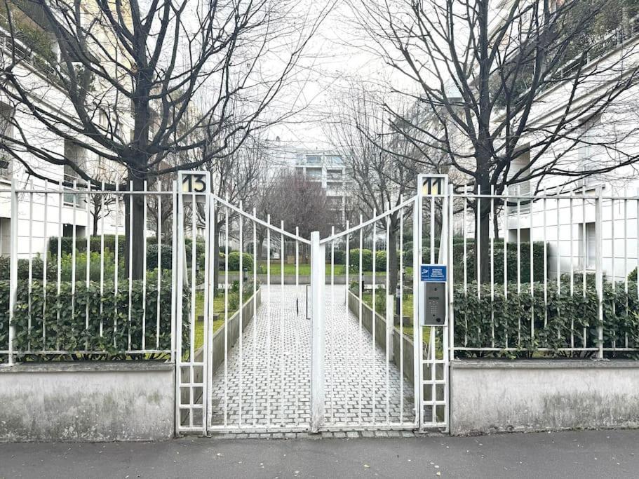 Charmant Appartement Aux Portes De Paris アニエール エクステリア 写真